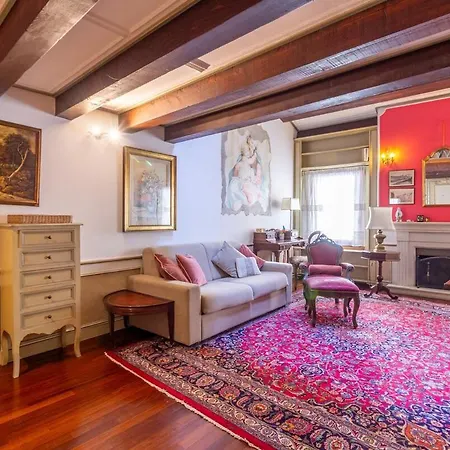 Apartment Santa Sofia Historic Loft In Padova