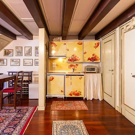 Apartamento Santa Sofia Historic Loft In